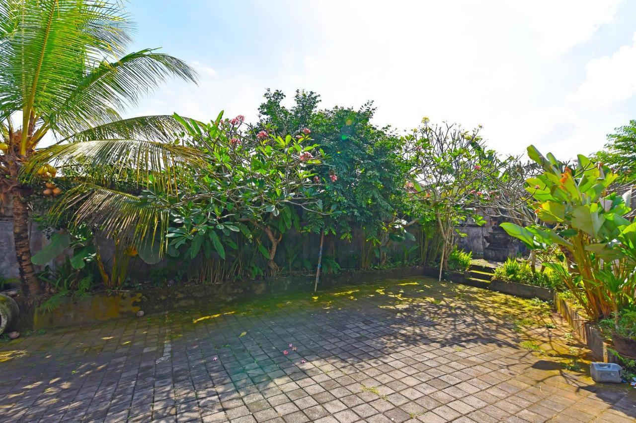Oyo 90967 Soka Asri Guest House Darmasaba Exterior foto